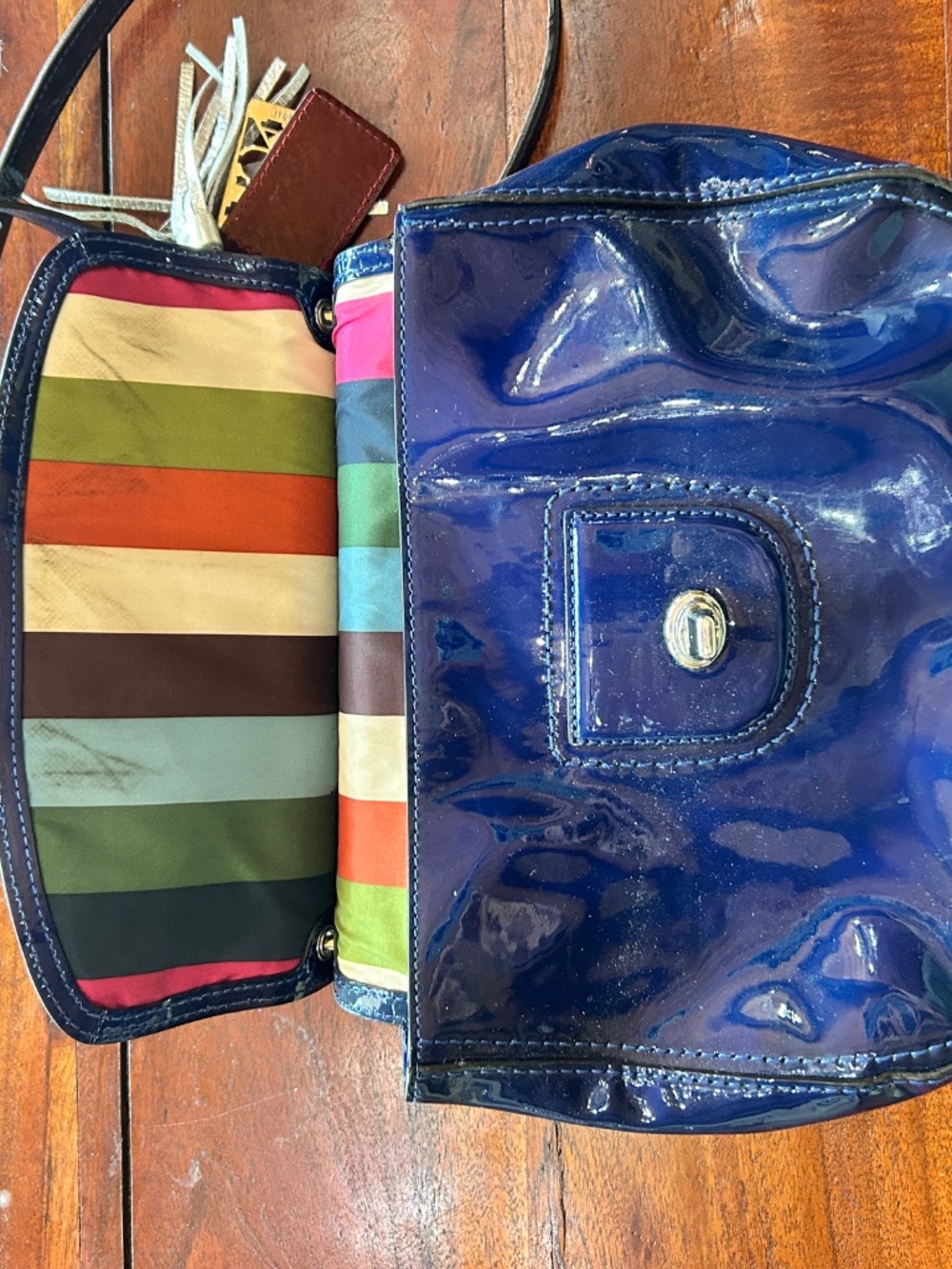 Coach purse - Picture 4 of 5